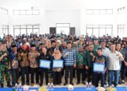 Walikota Batam H. M Rudi Memberikan Insentif Kepada, RT, RW, LPM, Toga, dan Tomas.